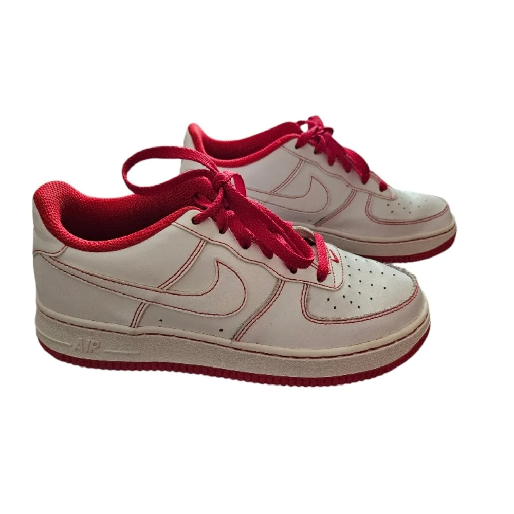 Nike Air Force 1 Youth Shoes Red and White Size 5Y - Picture 3 of 8